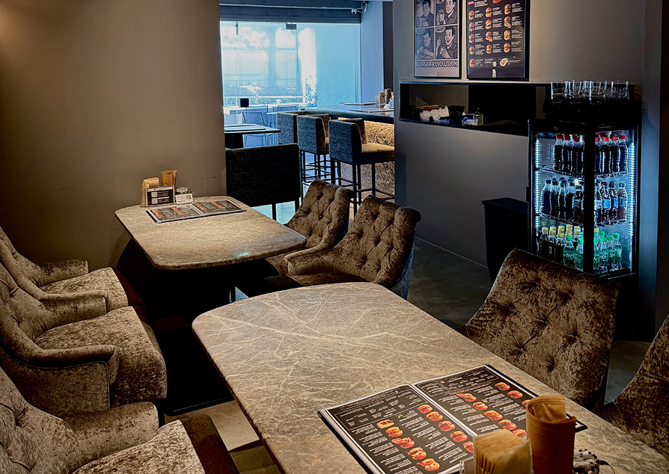 BURGER REVOLUTION TOKYO 六本木テラス店