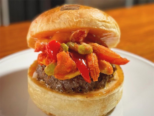 夏野菜のラタトゥイユバーガー